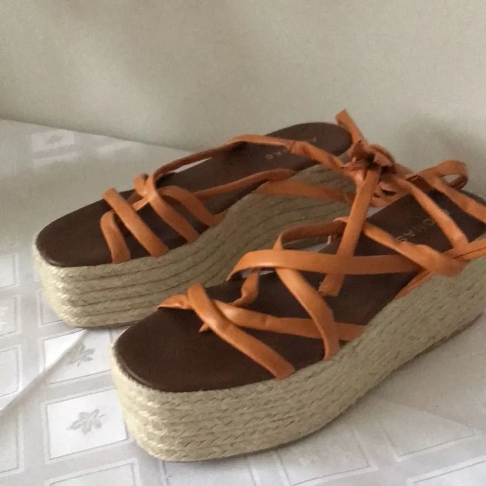 Anthropologie x Alohas Paw Paw Sprits Platform  Sandals size 37